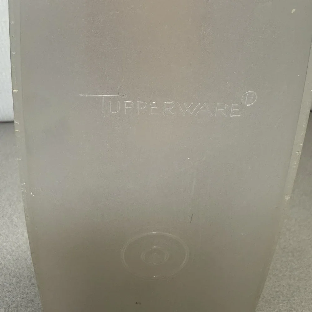 VTG Tupperware Frost‎ CEREAL STORER Dry Foods Seal & Cap 1590-4